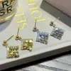 Pendientes Retro de Palacio Elegantes y de Lujo con Forma de Rombo para Mujer, Pendientes de Alta Gama, Nuevo Modelo 2026