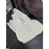 DestaqueYuran 26 Nova Coleção de Início de Outono: Camiseta de Gola Redonda com Mangas Longas e Caimento Solto, com Lã Tencel e Detalhes em Renda Cílios