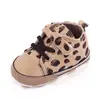 Tênis de Lona Clássico para Bebê Sapatos de Criança Pequena Solado Macio Velcro Sapatos de Bebê Sapatos de Bebê Sapatos de Bebê 2704