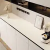 Tapete Minimalista Preto e Branco para Aparador com Toque de Luxo, à Prova de Poeira e Lavável, Adequado para Aparador de Sala de Estar, Bar, Sapateira e Protetor de Mesa