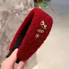 Faixa de Cabeça de Lã com Pônei Vermelho de Ano Novo de Aba Larga para Mulheres, Acessório de Cabelo de Alta Qualidade e Elegante, Faixa de Cabeça com Coroa Alta para Lavar o Rosto, Tendência