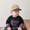 Gorro para Bebé Otoño e Invierno Estilo Coreano Moda Corduroy Pico de Pato Gorra de Béisbol Cortavientos para Exteriores Infantil Gorra de Estilo Moderna