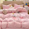Novo Estilo 2026 Conjunto de Roupa de Cama de Quatro Peças Bordado Misto de Algodão Puro para Todas as Estações, Conjunto de Três Peças para Estudantes, Lençol de Cama e Capa de Edredom