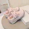 Tenis infantiles, zapatos para niñas, nueva colección otoño 2026, diseño de malla ligera, estampado floral estilo princesa, estilo "Forrest Gump", para niños de talla mediana y grande