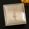 Colar Feminino Estilo Coreano com Zircônia Microincrustada Moda Feminina Elegante Pingente de Chave Corrente de Clavícula em Aço Inoxidável Joia