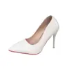 2025 Nuevo Estilo de Invierno Punta Fina Tacón de Aguja Boca Baja Charol Color Sólido Sin Cierre Versátil Elegante Zapatos de Tacón Alto