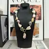 Nuevo Collar de Perlas Barrocas de Moda Europea y Americana Fantasía Cuentas de Vidrio de Colores Versátiles con Forma Especial Collares de Gama Alta para Mujer