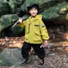 Chaqueta Infantil Exterior 3 en 1 para Niños, Primavera y Otoño 2026 Nueva Tendencia Fresca Moda para Niños Cortavientos