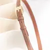 Cinto Fino Marrom Estilo Francês, Cinto Versátil Vintage para Jeans, Camisa ou Vestido, Acessório de Cintura Texturizado