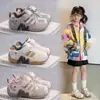 Novidades Primavera/Verão 2026 Tênis de Treino Alemão Infantil Tênis de Corrida em Malha Tênis Esportivo para Meninos Tênis Casuais da Moda para Meninas