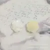 Cuentas de Concha Tallada Flor de Nácar Blanco Superficie de Anillo No Porosa Incrustada con Parche de un Solo Lado Joyería Accesorios DIY