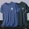 Camiseta de manga corta de seda helada de verano para hombre, camiseta holgada de cuello redondo y media manga para hombre, top sencillo de talla grande y secado rápido que combina con todo.