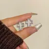 Pendientes de Estilo Coreano de Lujo Ligero con Cruz Completa de Microincrustaciones de Diamantes, Gato Lindo, Simples y Versátiles, Exquisitos de Alta Gama para Commuters