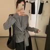 En Stock Primavera 2026 Nuevo Estilo Coreano Elegante Ajustado Hombros Descubiertos Atado Adelgazante Manga Larga Camiseta Básica Top para Mujer