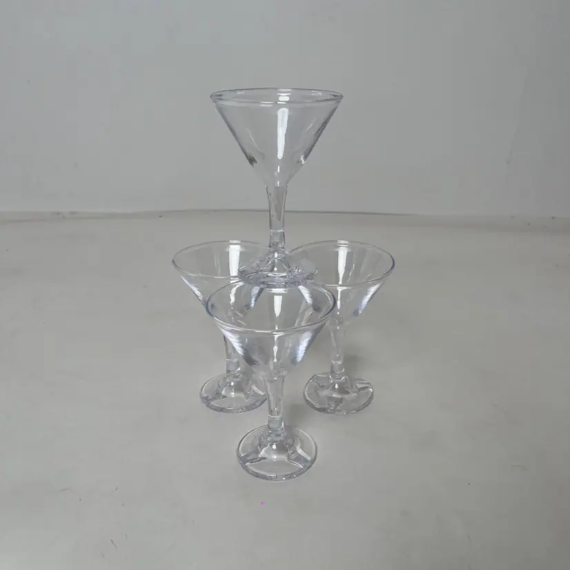 鸡尾杯