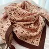 Bufanda Cuadrada Cálida Nueva y Elegante con Hebilla Magnética, Pañuelo Triangular de Seda, Bufanda de Algodón para Mujer, Bufanda Versátil para el Cuello para Primavera y Otoño, Elegante Bufanda para el Cuello