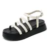 Sandalias de una tira con plataforma gruesa para mujer, Novedad Verano 2024, Estilo Hada, Popular en Internet, Planas, Versátiles, Sandalias Romanas Populares