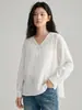 Pedido de Entrega EletrônicaCamisa Branca com Bordado Pesado e Design Floral 3D, Estilo Verão Leve, Decote V, Camisa Elegante e Confortável