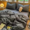 Juego de ropa de cama de cuatro piezas de algodón puro, grado A, seguro para bebés, con temática de dibujos animados, diseño fresco y sencillo con gasa de doble capa, adecuado para dormitorios de estudiantes