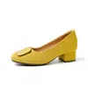 Sapatos Femininos Elegantes 2025 Novos, Aumentadores de Altura 6cm, Bico Redondo, Fivela Quadrada, Salto Bloco, Versáteis para o Trabalho, Camurça, Salto Alto Baixo