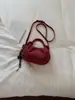 Bolso pequeño cuadrado de gamuza con textura retro transfronterizo para mujer, nuevo bolso versátil y elegante para el hombro y cruzado de 2026
