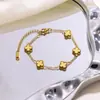 Pulsera de Trébol de Cuatro Hojas de 9 mm Superventas Transfronterizo Acero de Titanio 18K Moderna al por Mayor Adornos Europeos y Americanos para Mujer Nicho Lujo Ligero Sensación de Alta Gama