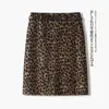 Falda midi retro con estampado de leopardo para mujer, nueva colección de otoño 2026, de cintura alta, adelgazante, falda casual de línea A, adecuada para figuras petite, estilo ajustado al cuerpo