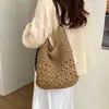 Bolsa de Palha Trançada Grande Capacidade Moda Vazada Feminina Nova Simples Tote Bag Estilo Férias Relaxada Ombro Único Transversal
