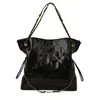 Bolsa Tote Acolchoada com Corrente de Luxo para Mulheres Outono 2025 Nova de Grande Capacidade Elegante Versátil para Ombro Transversal