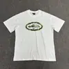 Venta a largo plazo de la serie Corteiz Devil Island, con un estampado de logo de letras en una camiseta de cuello redondo y manga corta, un estilo de algodón ajustado para ventas transfronterizas