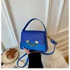 Bolso de Mano para Mujer Verano 2025 Nuevo Bolso Cuadrado Pequeño Transfronterizo con Acabado de Alta Gama, Bolso Cruzado Versátil, Bolso Pequeño de Moda