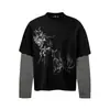 2026 Principios de Otoño Subcultura Gótico Punk Dibujo Animado Falso Dos Piezas Rayas Manga Larga Camiseta Unisex Casual Top Ligero