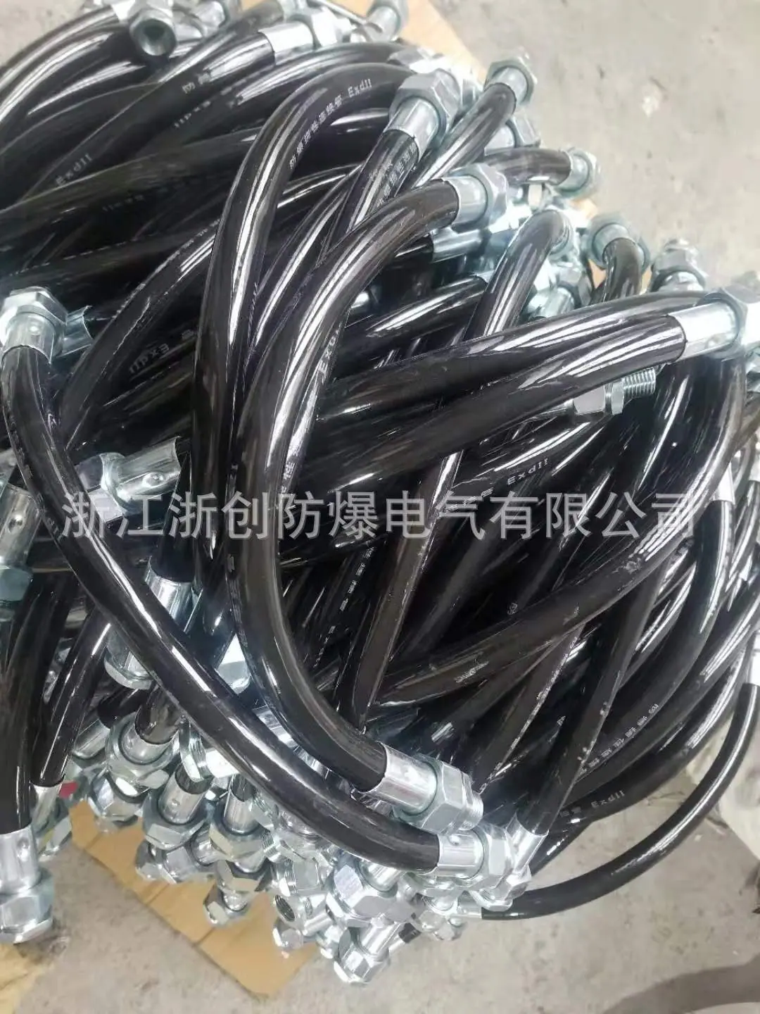 8863f98c44e0499a20c409936f5a22