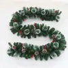2,7m Rattan Verde de Natal Pinhas Frutas Vermelhas Árvore de Natal Decoração DIY Rattan Shopping Hotel Cena Combinando