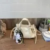 Bolsa Pequena de Mão 2026 Casual Estilosa Bolsa Quadrada Pequena Design de Nicho da Primavera Bolsa de Ombro Transversal para o Dia a Dia