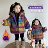 Abrigo de Lana de Cordero para Niñas Otoño/Invierno 2025 Nuevo Elegante Casual Superior para Niños, Ropa Gruesa Forrada de Polar para Bebés Niñas