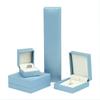 Caja de joyería en ángulo recto azul cielo de papel relleno de cuero para anillo, colgante, pulsera, caja para pulsera, caja de papel para embalaje de joyería al por mayor