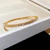 Pulsera de Moda Corazón de Zirconia Súper Brillante de Acero Inoxidable, Sensación de Lujo Ligero y Alta Gama, Nuevo Estilo 2026 Elegante Joyería de Mano para Mujeres