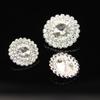 Botones de metal de alta calidad estilo Chanel con diamantes de satélite, botones de perlas y diamantes de pie alto cosidos a mano, botones decorativos para ropa, diy