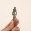 Sonda do sensor de temperatura da água do motor Weichai Cummins aplicável transfronteiriça 1/4 normalmente aberto normalmente fechado plugue do sensor de 120 graus