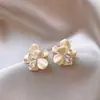 Brincos Florais Elegantes e Modernos 2026 Brincos Doces e de Alto Padrão para Mulheres Acessórios de Orelha com Personalidade Tendência