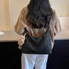 Bolso bandolera para mujer, nueva colección otoño/invierno 2026, casual y elegante, diseño simple, adecuado para ir al trabajo, gran capacidad, bolso de hombro retro