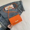 Bolso de Diseño Nuevo y Exclusivo Negro Francés Bajo el Brazo Cuadrado Pequeño para Viajar de Negocios Bolso de Hombro Cruzado de Alta Gama con Patrón de Cocodrilo