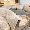 Juego de ropa de cama de cuatro piezas de terciopelo de leche grueso de grado A con estampado, sábana y funda de edredón de vellón de coral para invierno, ropa de cama cálida de franela
