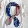 Primavera y verano nuevo vintage europeo y americano pequeño cuadrado combinación de colores bufanda de cachemir bufanda de seda de imitación bufanda de moda decoración de protección solar
