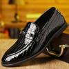 Amazon Aliexpress Venta Caliente Transfronterizo Talla Grande Zapatos de Cuero Transpirables Mocasines sin Cordones Estilo Británico Puntiagudos Zapatos de Boda 9091