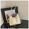 Comercio electrónico transfronterizo: Directo de la fábrica de origen, nueva colección 2026, bolso tote retro simple y versátil para uso diario y moda