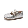 Sapatos de couro estilo britânico para meninas, novo modelo outono 2026, mocassins de corte baixo para bebês e crianças pequenas, sapatos casuais infantis, disponíveis para atacado