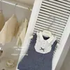 LeenbabyClássico e elegante! Vestido de outono estilo coreano para bebês meninas, com um colete estilo francês e acabamento de babados em tricô.