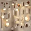 Lámpara de Pared para Sala de Estar Millennium Personalidad de Diseñador Creativa Dormitorio Vestíbulo Pasillo Escalera Pared de Fondo Lámpara Decorativa LED Hierro